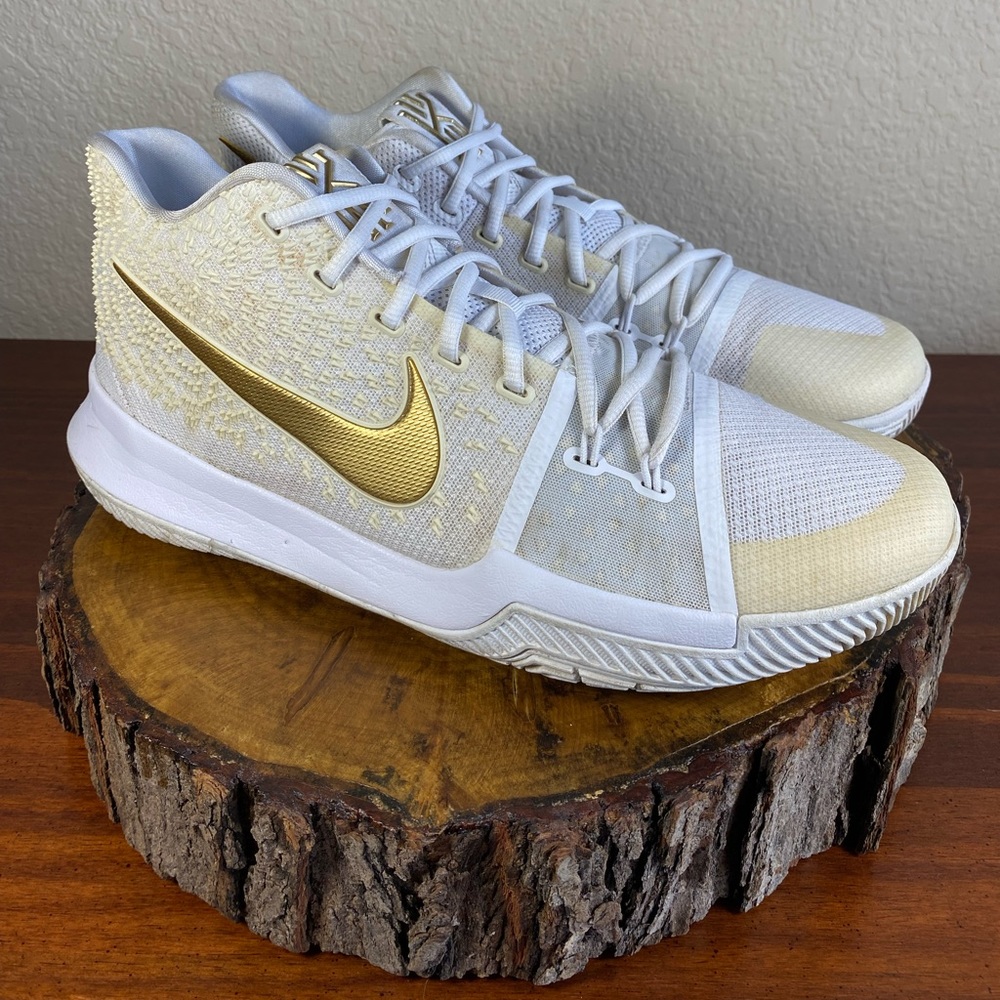 Kyrie 3 'Finals'